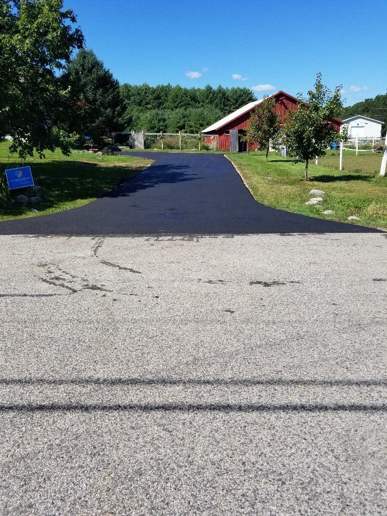 Fresh Sealcoat Driveway — Kennebunk, ME — New England ABC