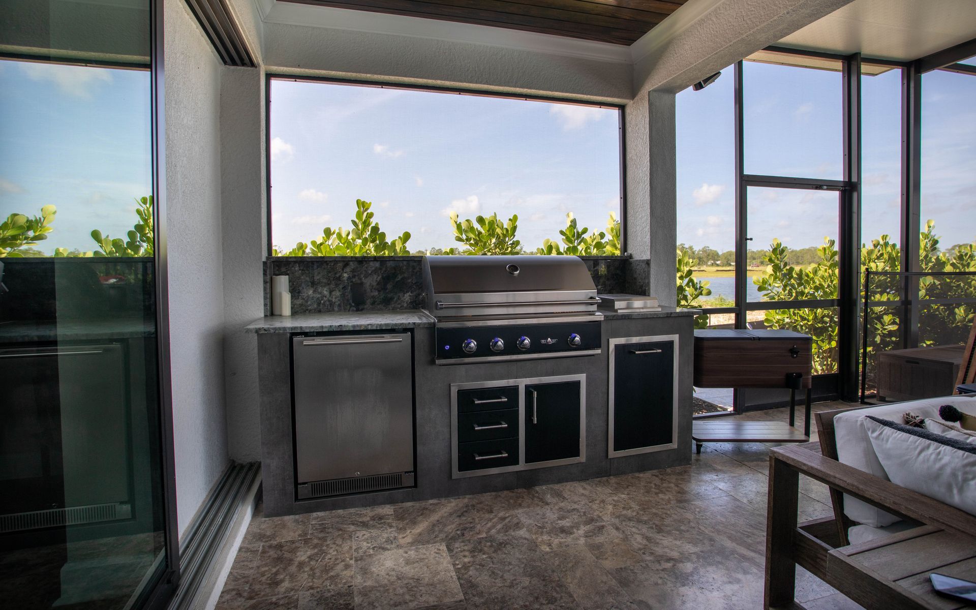 Straight run tile Outdoor Kitchen Delta Heat Grill Estero, FL