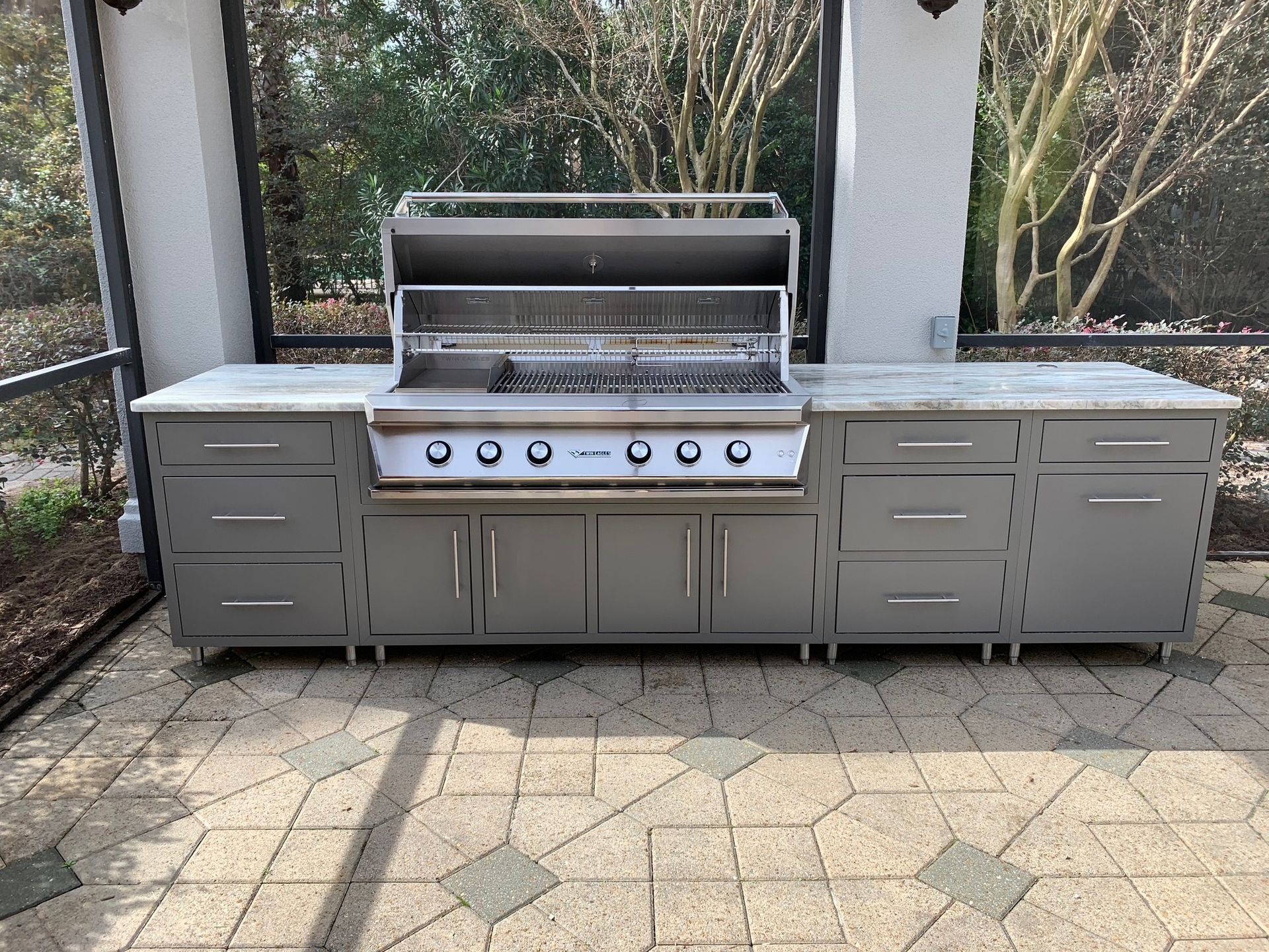 Challenger Designs free standing grilling station textured grey glimmer with standard doors