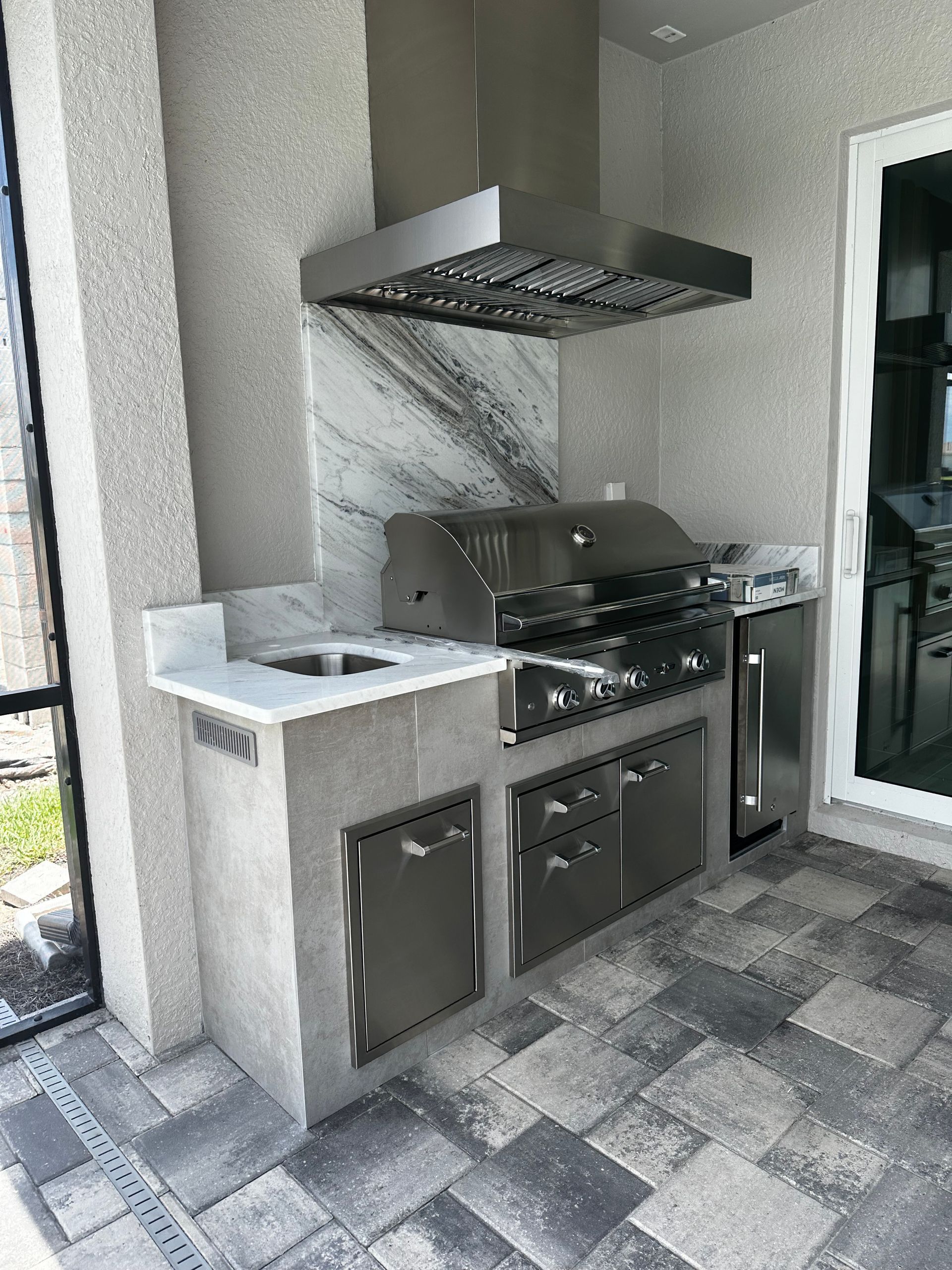 Estero, FL Outdoor Kitchen