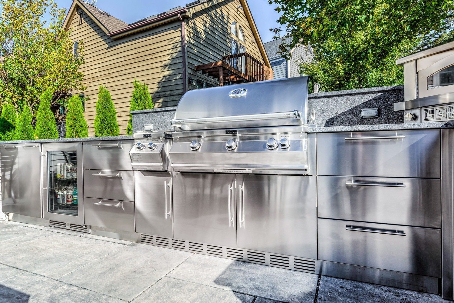 stainless steel outdoor kitchen cabinetry