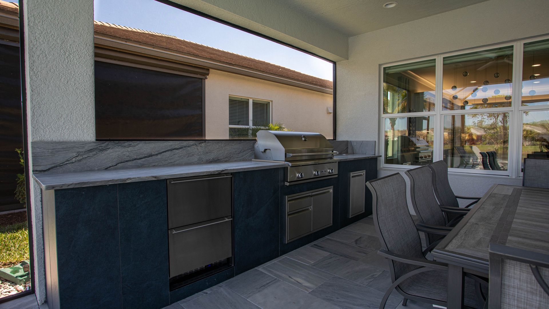 Straight run Black tile Outdoor Kitchen Delta Heat Grill Fort Myers, FL