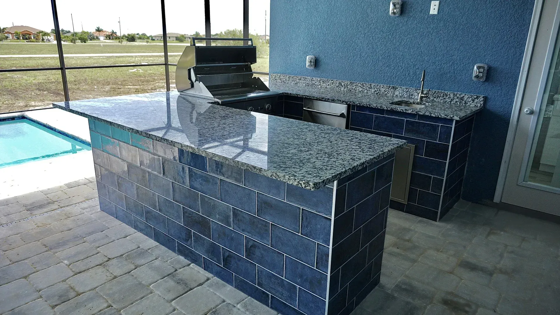Porcelain tile outdoor kitchen
