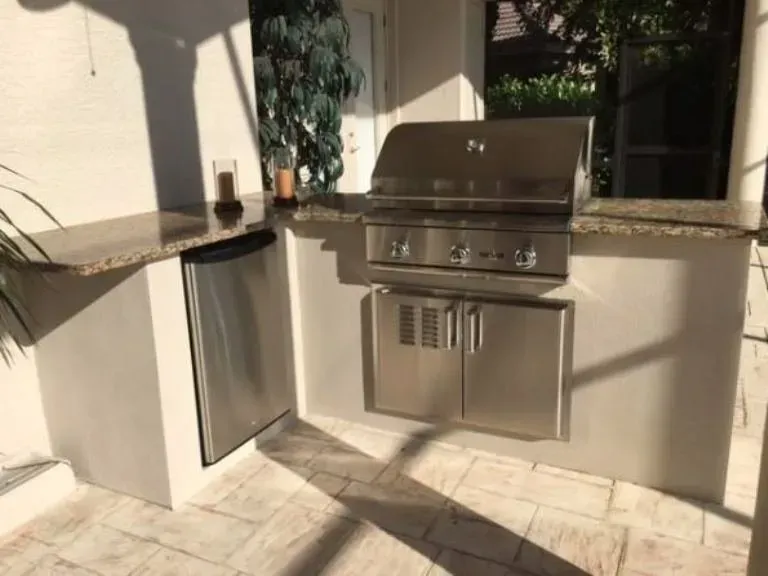 Stucco Outdoor Kitchen Estero