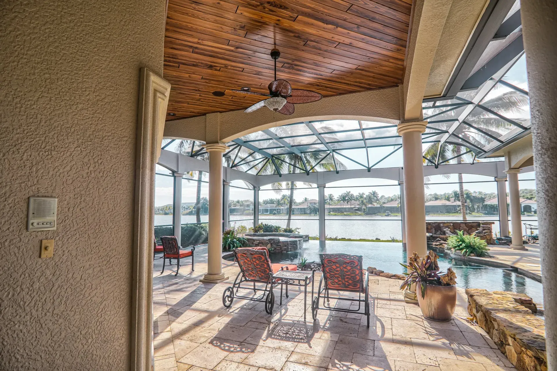 What is the cost of an outdoor kitchen?