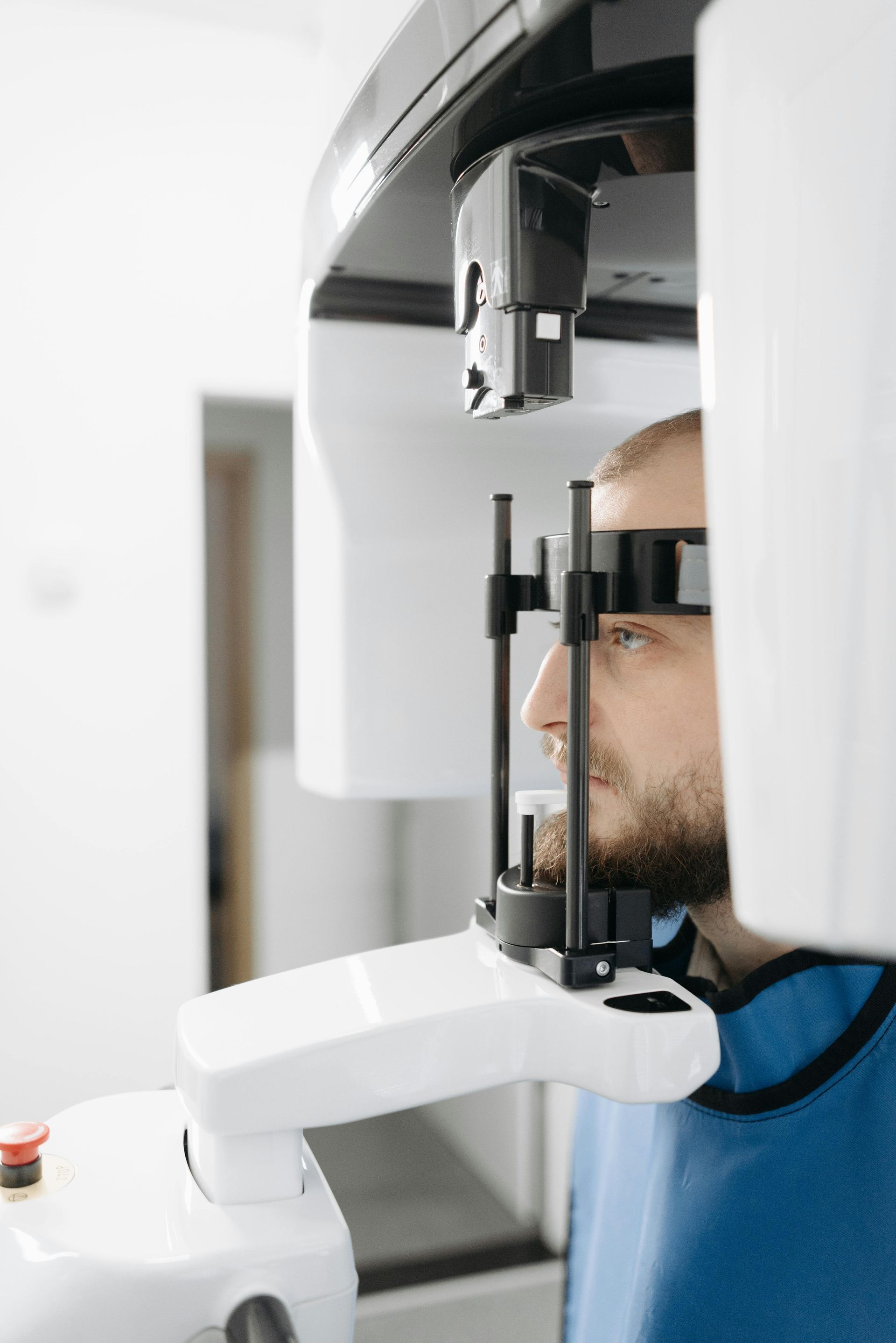 A panoramic dental image acquisition