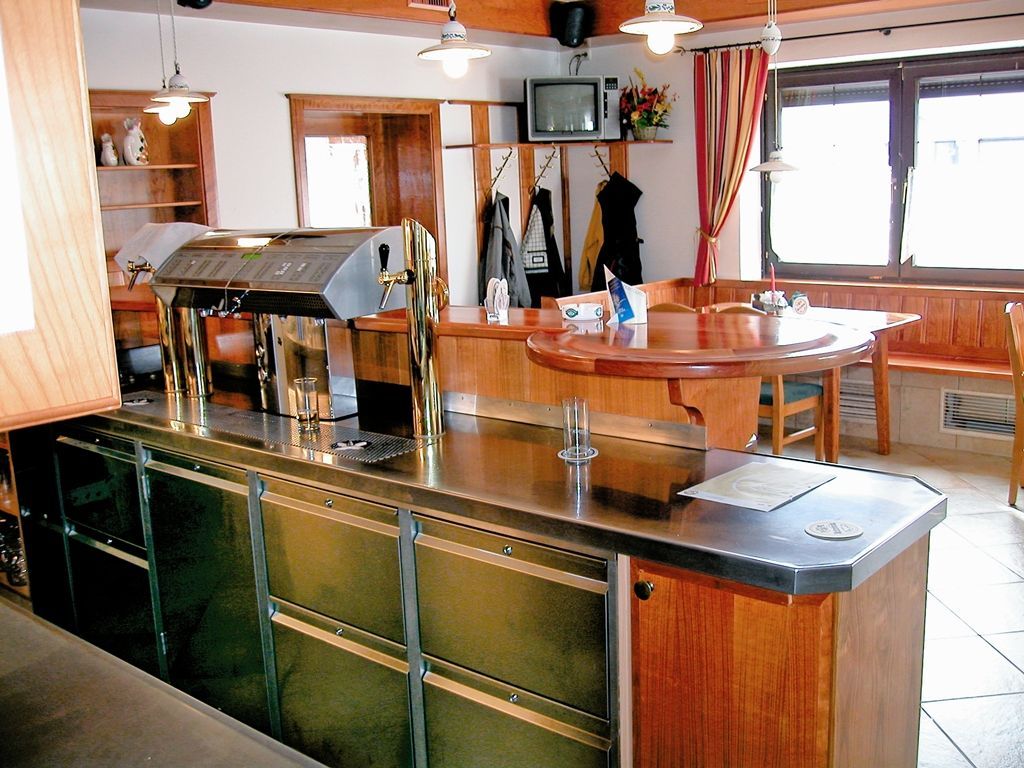 Einladender Gastraum im Gasthaus Michaelnbach.