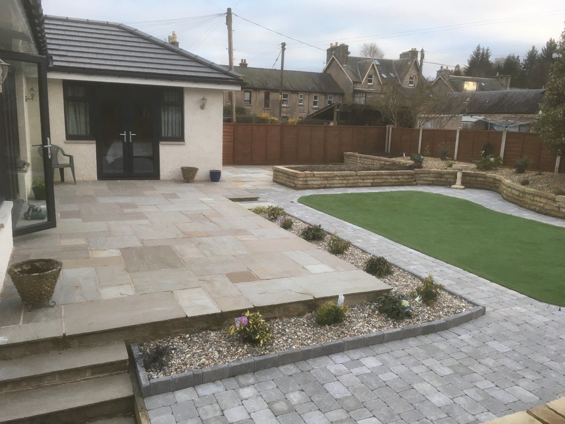 Coombie garden design project picture 8