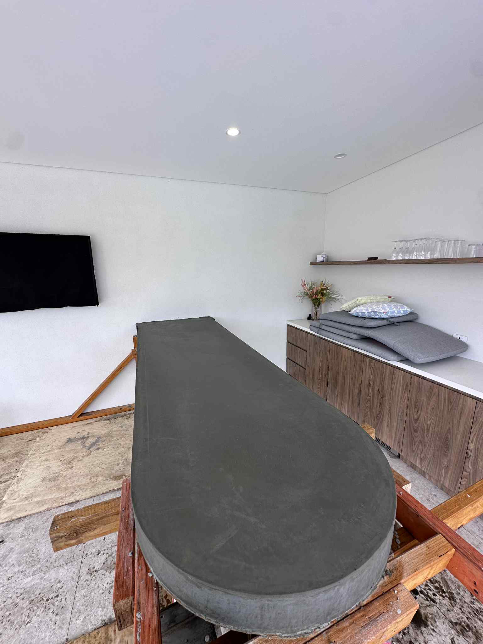 Grey concrete benchtop for outdoor kitchen and bar for Perth home
