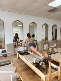 Julienne Back kick reformer