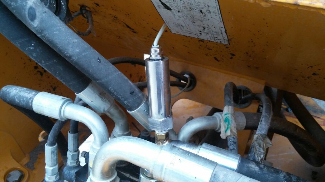 balança para pá carregadeira, sistema de pesagem para pá carregadeira, balança embarcada, balança eletrônica para pá carregadeira, balança pá carregadeira, balanças r&r