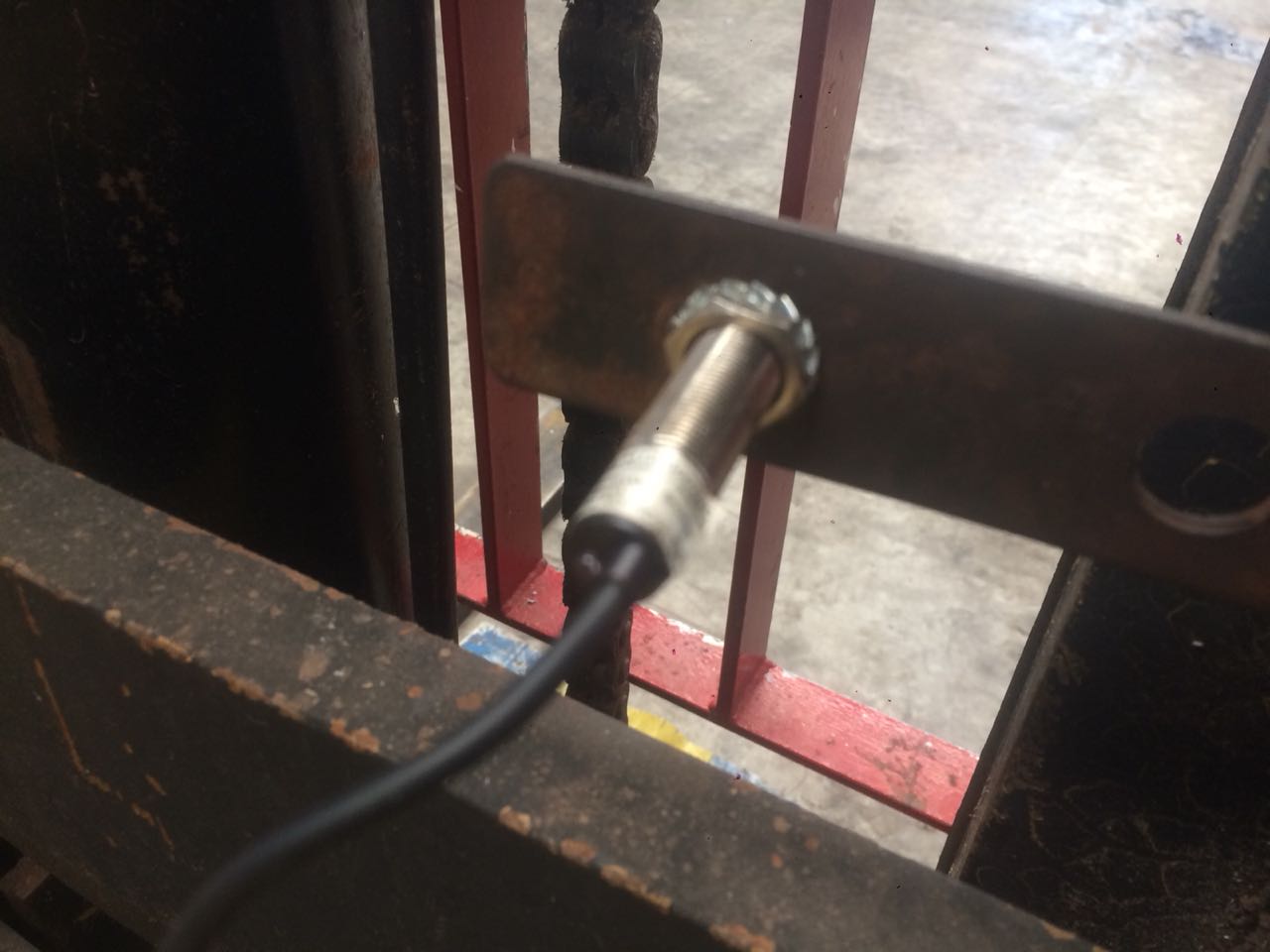 balança para pá carregadeira, sistema de pesagem para pá carregadeira, balança embarcada, balança eletrônica para pá carregadeira, balança pá carregadeira, balanças r&r