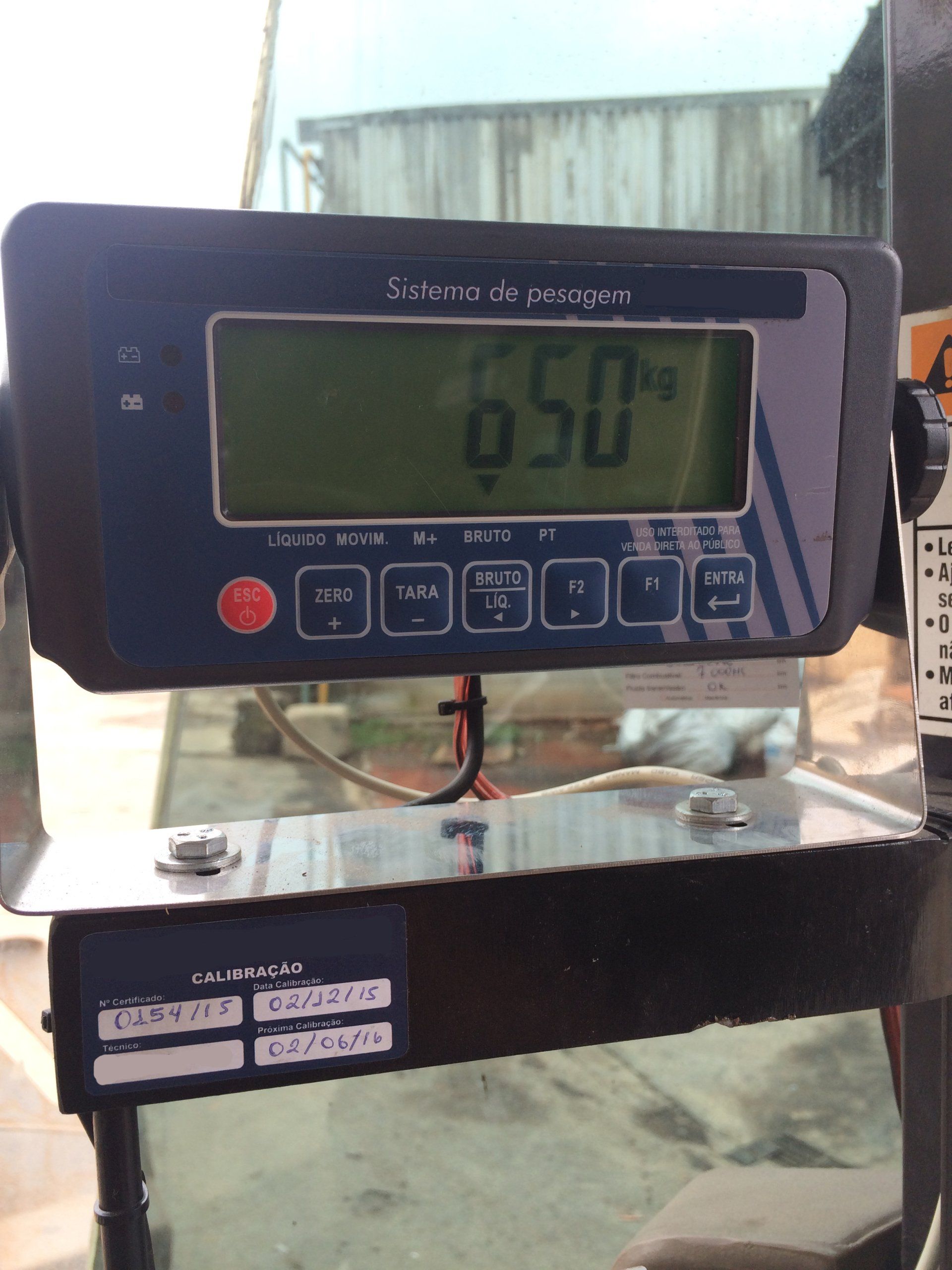 balança para pá carregadeira, sistema de pesagem para pá carregadeira, balança embarcada, balança eletrônica para pá carregadeira, balança pá carregadeira, balanças r&r
