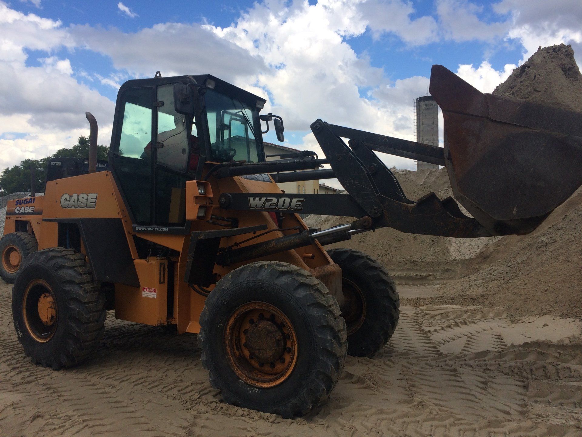 balança para pá carregadeira, sistema de pesagem para pá carregadeira, balança embarcada, balança eletrônica para pá carregadeira, balança pá carregadeira, balanças r&r