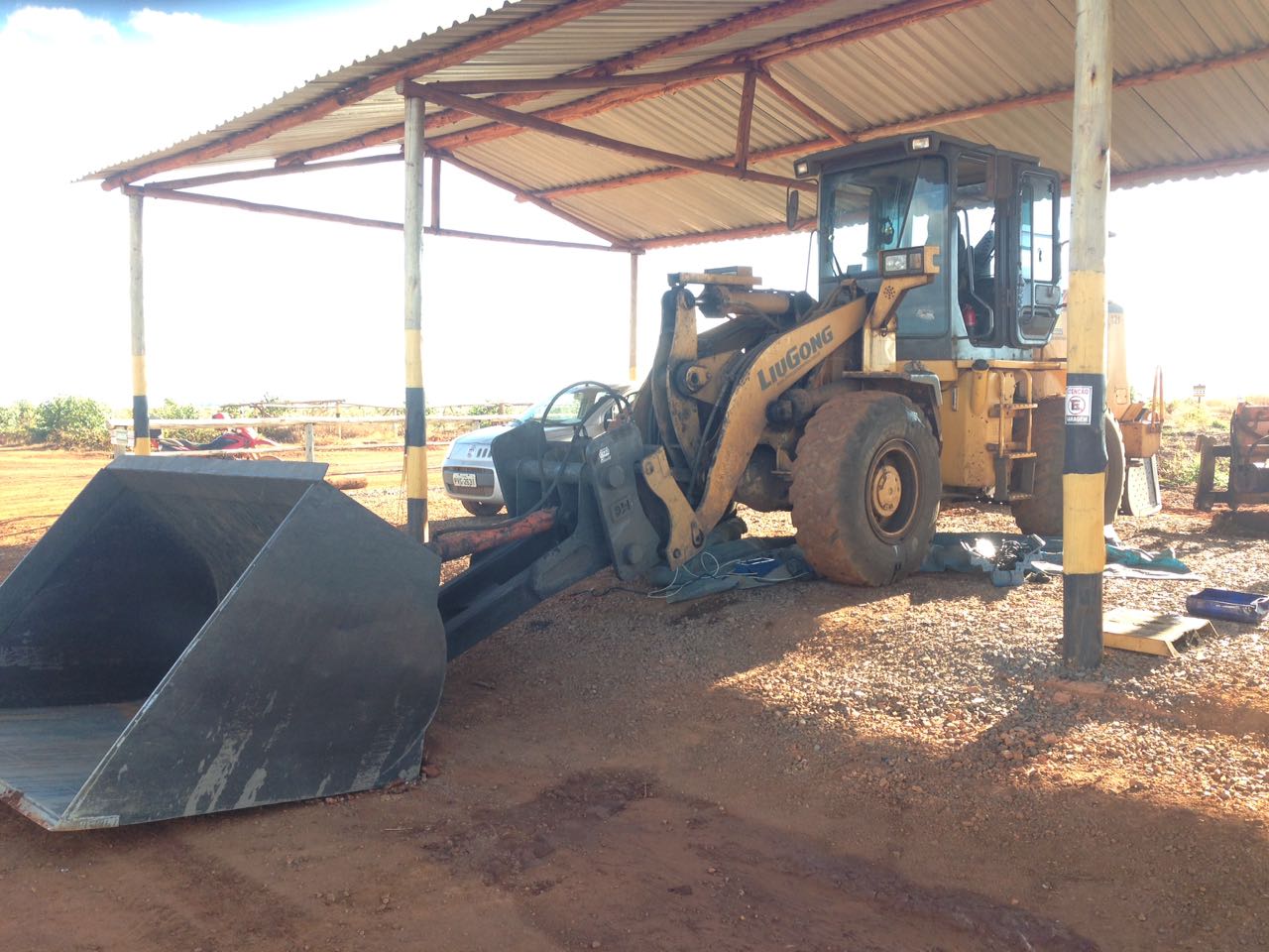 balança para pá carregadeira, sistema de pesagem para pá carregadeira, balança embarcada, balança eletrônica para pá carregadeira, balança pá carregadeira, balanças r&r