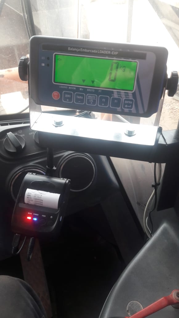 balança para pá carregadeira, sistema de pesagem para pá carregadeira, balança embarcada, balança eletrônica para pá carregadeira, balança pá carregadeira, balanças r&r