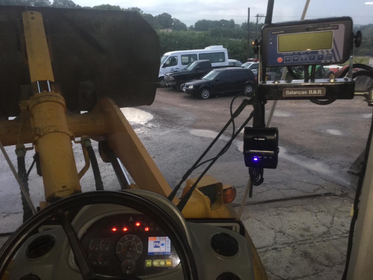 balança para pá carregadeira, balança pá carregadeira, balança eletrônica pá carregadeira, balança gelth, gelth, balança loadrite, balança marpress, marpress, balanças r&r, balança embarcada, balança eletrônica para pá carregadeira, preço balança pá carregadeira, balança pá carregadeira, pá carregadeira caterpillar, pá carregadeira case, pá carregadeira volvo, pá carregadeira xcmg, pá carregadeira new holland, pá carregadeira liebherr, pá carregadeira balança, r&r, r&r balanças