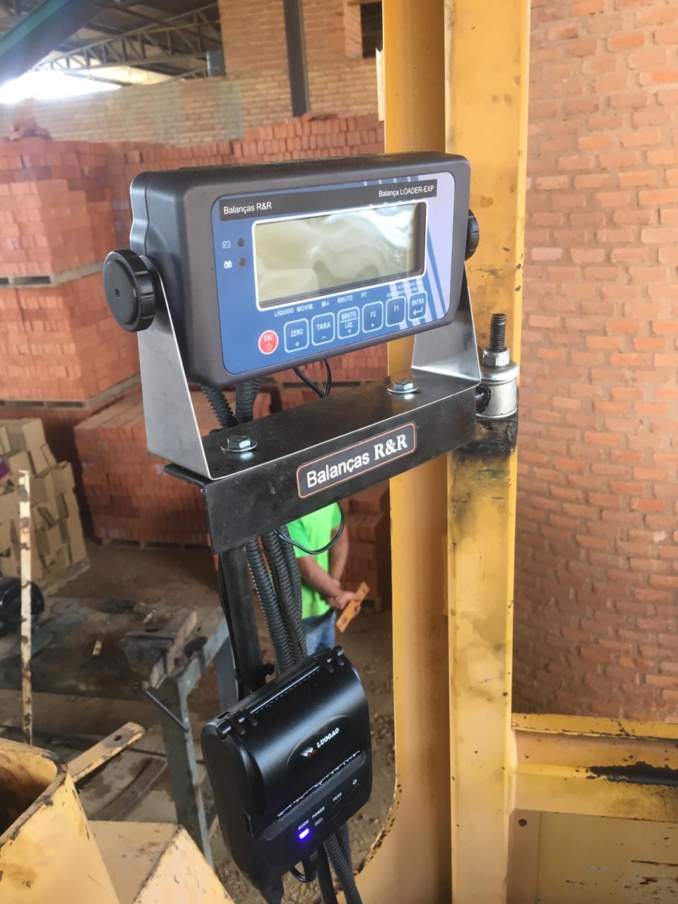 balança para pá carregadeira, balança pá carregadeira, balança eletrônica pá carregadeira, balança gelth, gelth, balança loadrite, balança marpress, marpress, balanças r&r, balança embarcada, balança eletrônica para pá carregadeira, preço balança pá carregadeira, balança pá carregadeira, pá carregadeira caterpillar, pá carregadeira case, pá carregadeira volvo, pá carregadeira xcmg, pá carregadeira new holland, pá carregadeira liebherr, pá carregadeira balança, r&r, r&r balanças