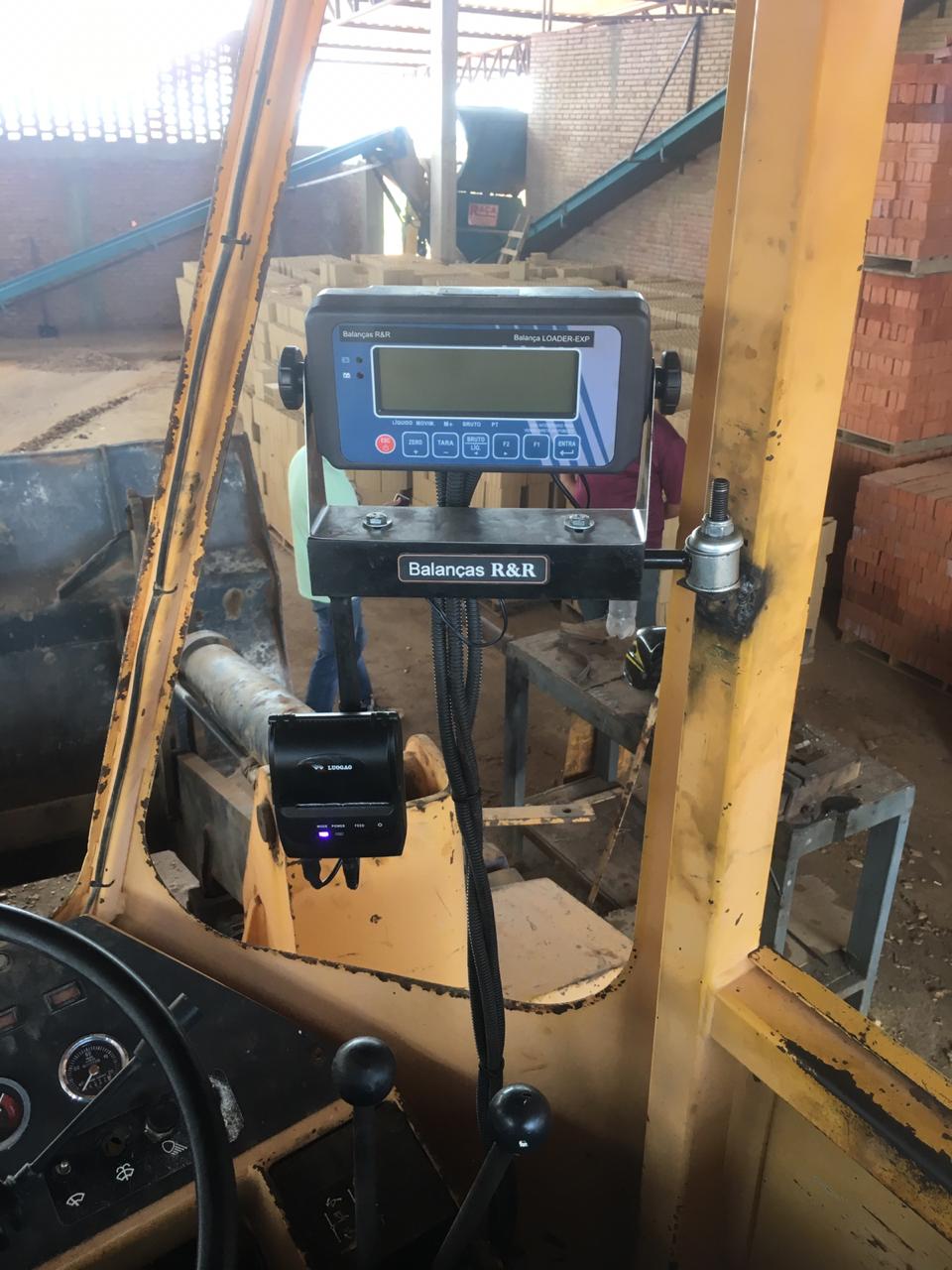 balança para pá carregadeira, balança pá carregadeira, balança eletrônica pá carregadeira, balança gelth, gelth, balança loadrite, balança marpress, marpress, balanças r&r, balança embarcada, balança eletrônica para pá carregadeira, preço balança pá carregadeira, balança pá carregadeira, pá carregadeira caterpillar, pá carregadeira case, pá carregadeira volvo, pá carregadeira xcmg, pá carregadeira new holland, pá carregadeira liebherr, pá carregadeira balança, r&r, r&r balanças