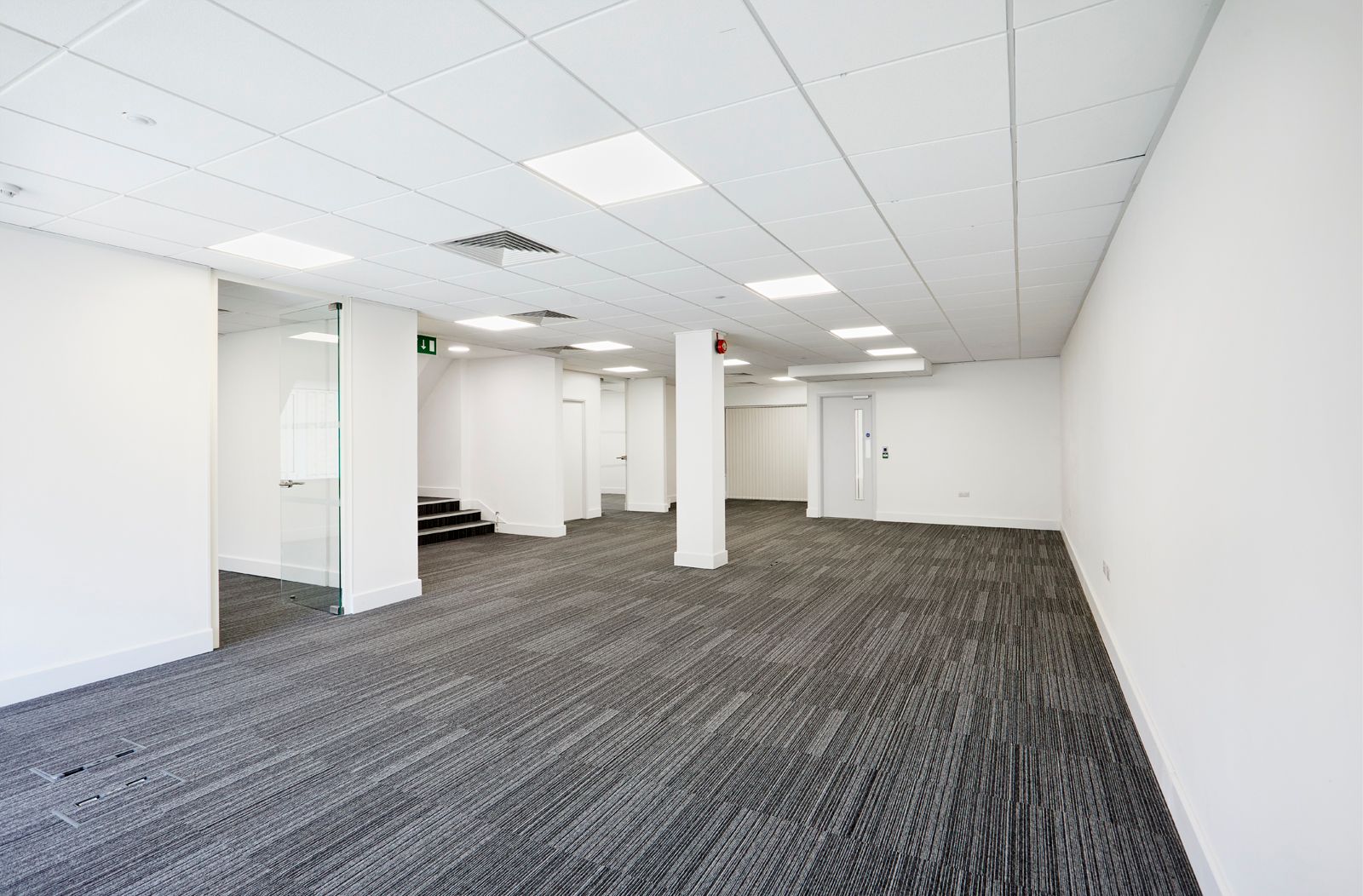 Ash House | Modern Office Building at Tanshire Business Park