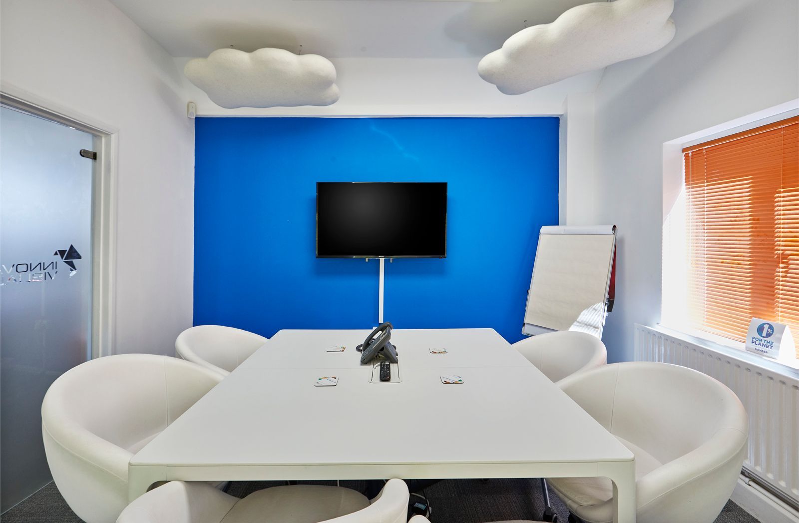 tanshire business park 1000 sq ft office with private meeting space surrey