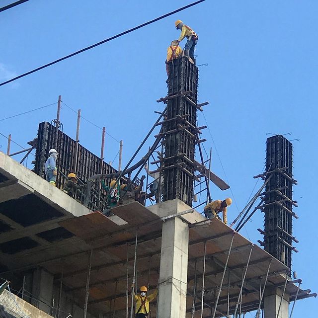 ALQUIEQUIPOS C&C SAS