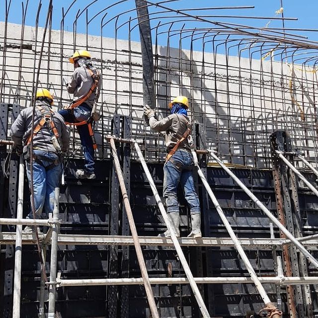 ALQUIEQUIPOS C&C SAS