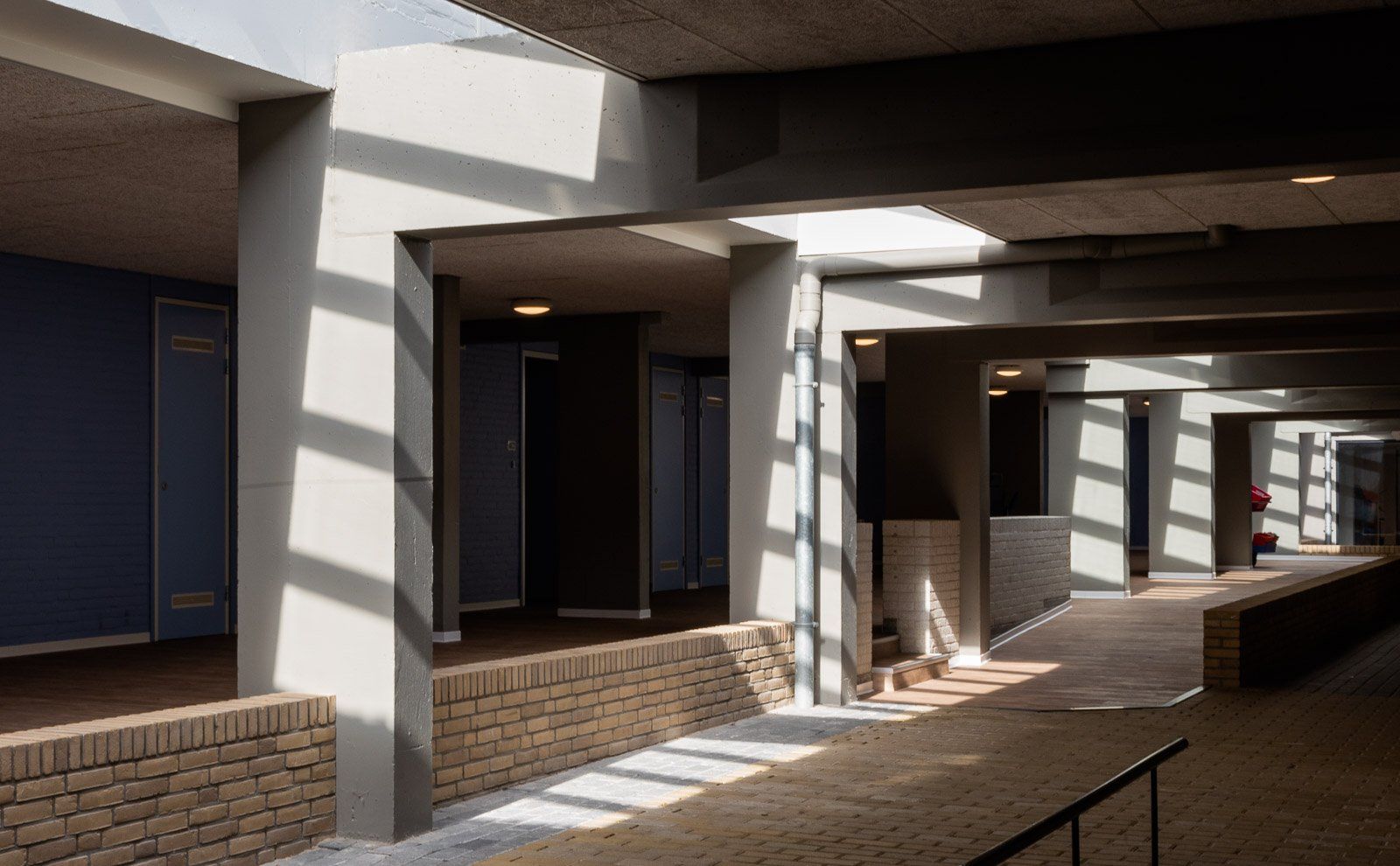 Portfolio Walter Frisart FOTOwerk Interieurfotograaf:  Interieur Rode Klif Lelystad voor De Bruin Architecten