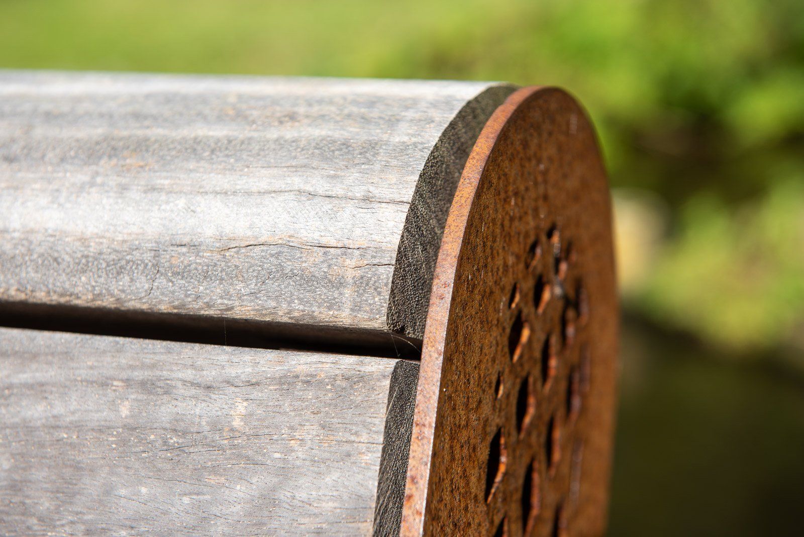 Portfolio Walter Frisart FOTOwerk voor Bouwkunst en Architectuur:  Detail leuning voor Van den Berg Hardhout