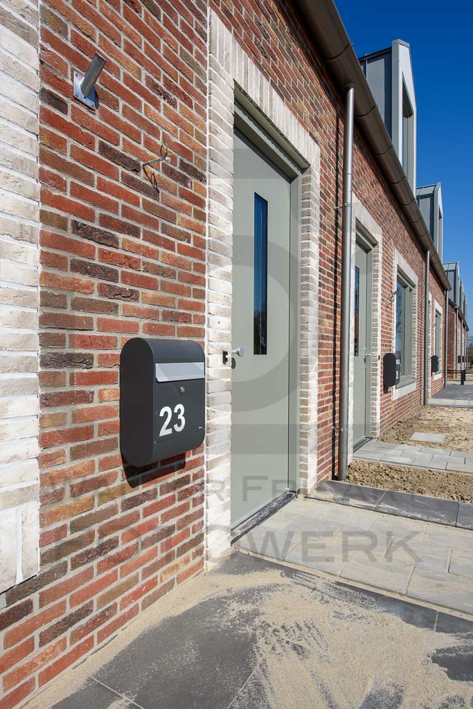 Portfolio Walter Frisart FOTOwerk voor Bouwkunst en Architectuur:  Voordeur nieuwbouw St Jansklooster