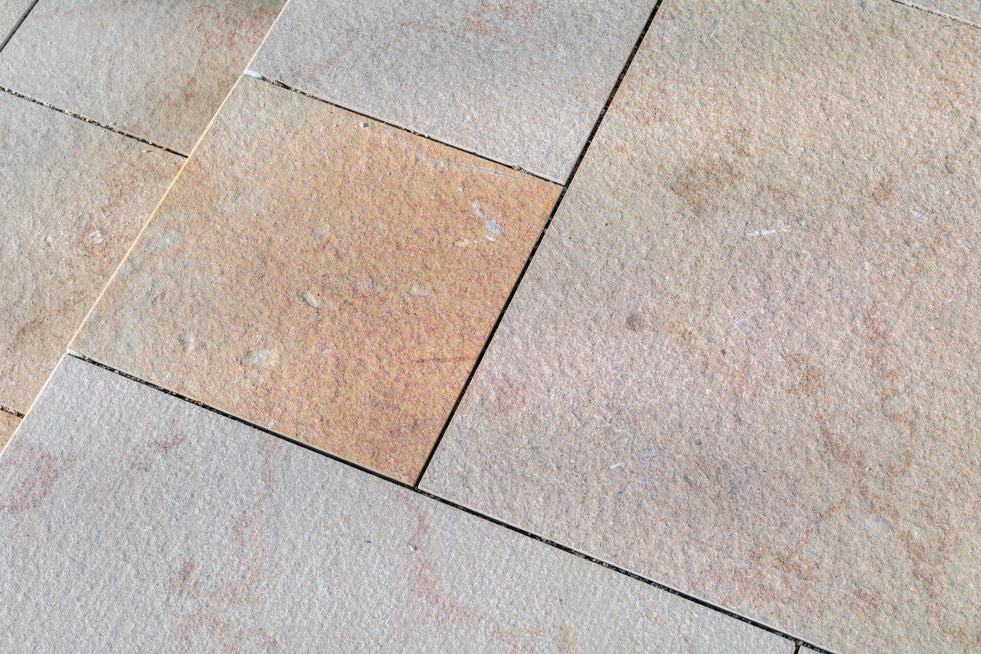 Portfolio Walter Frisart FOTOwerk Bouwindustriefotograaf:  Detail natuursteen bestrating project Goededoelen Amsterdam voor Bakker Natuursteen