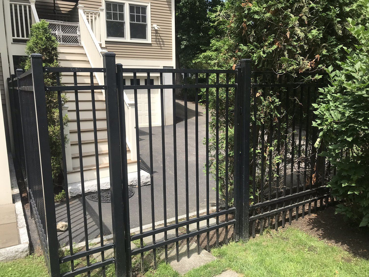 Black 4 Rail Echelon Plus Gate