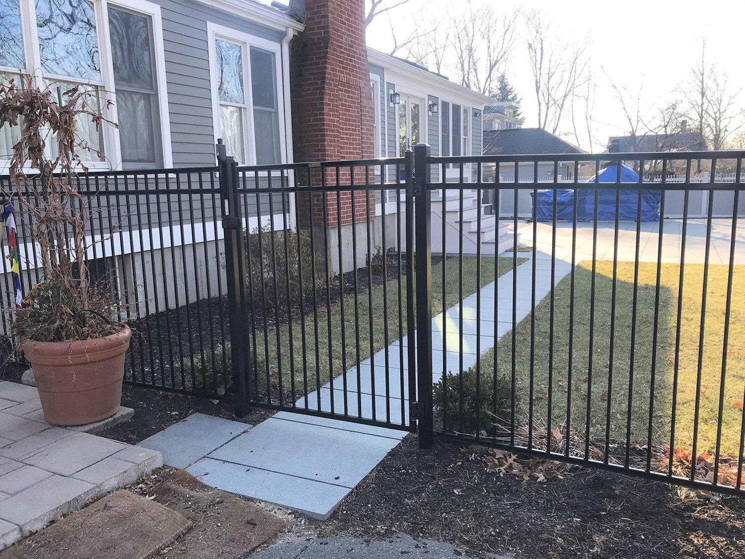 Black Montage Majestic