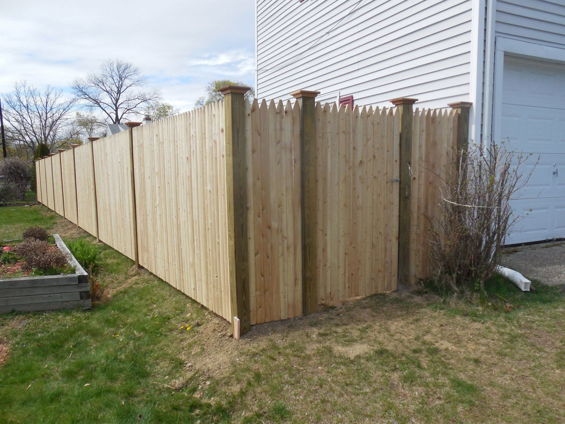 Stockade (Picket) Fences | Watertown, MA | Ideal Fence