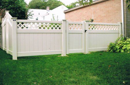 Beige vinyl 5 + 1 with slope down to 3 + 1 lattice top