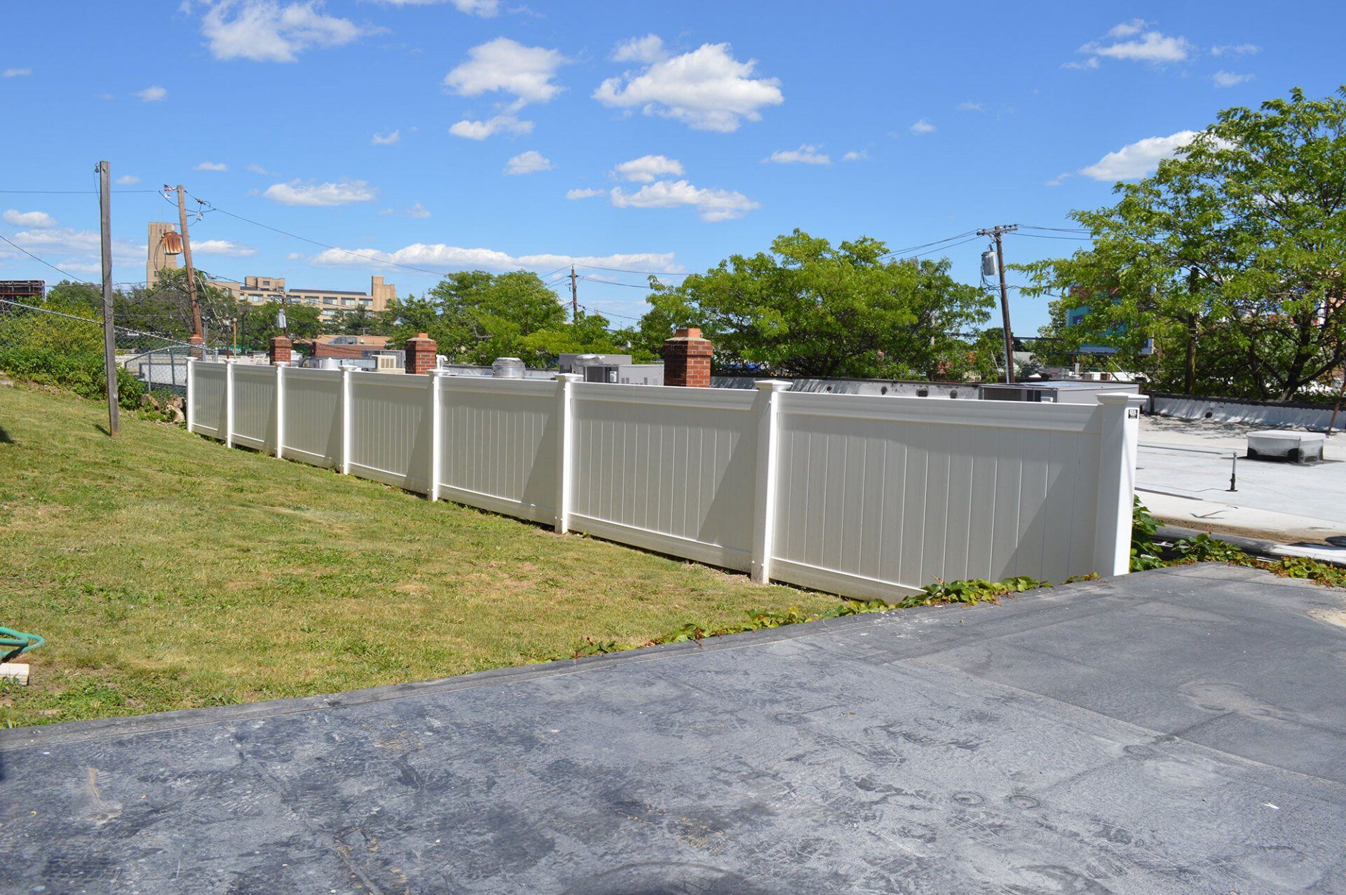 Vinyl (Privacy)Vinyl Fencing
