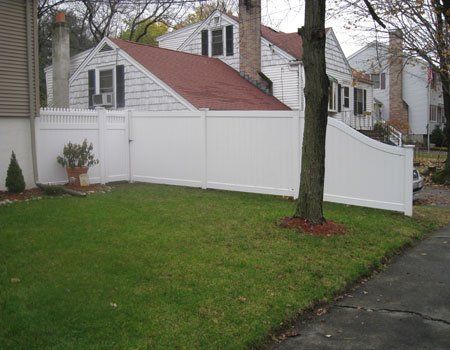 Six-foot vinyl with curved sloped