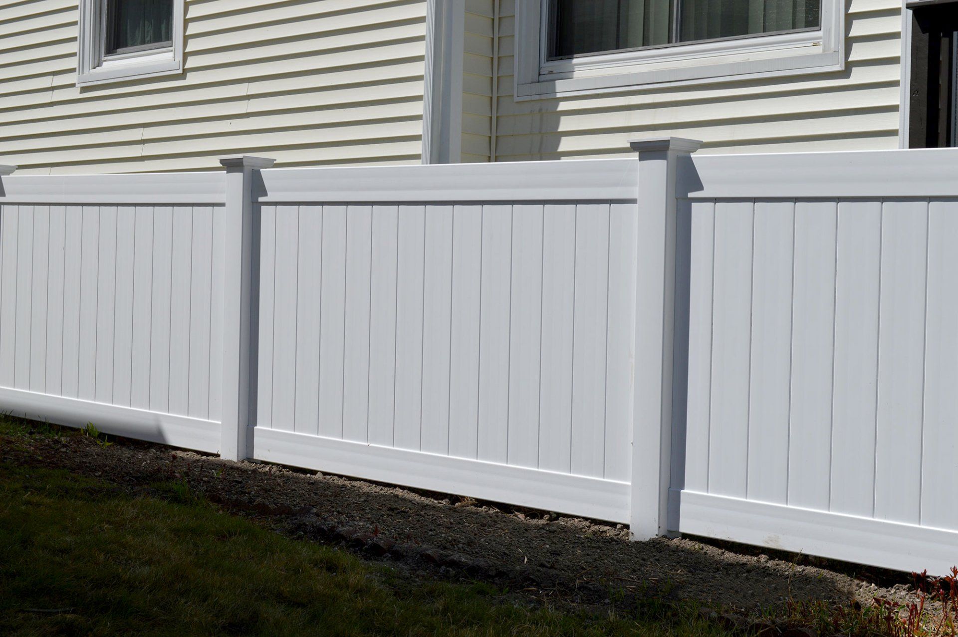 Vinyl (Privacy)Vinyl Fencing