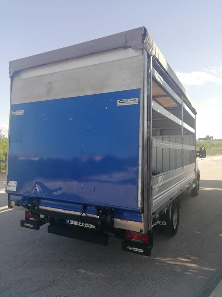 Iveco Daily 35c15 con sponda idraulica 10q