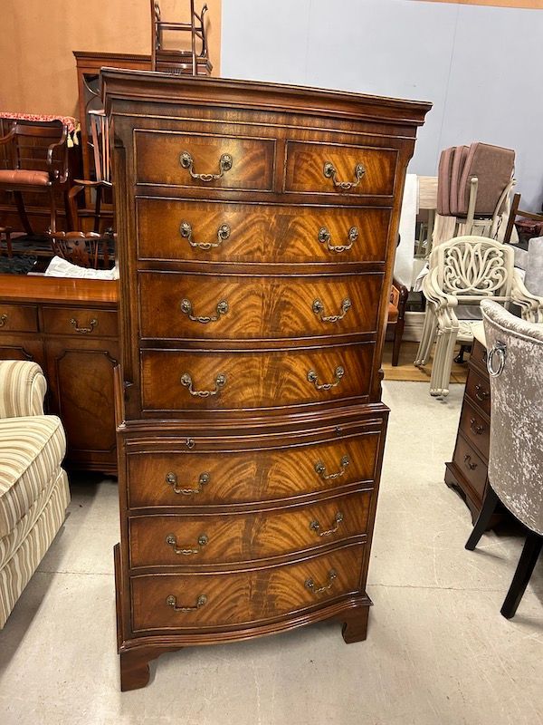 Good Quality Flamed Mahogany Chest on Chest by Bevan Funnell