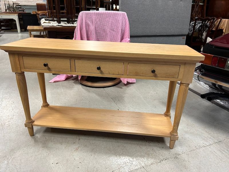 Quality Neptune Solid Oak Henley Three Draw Console Table