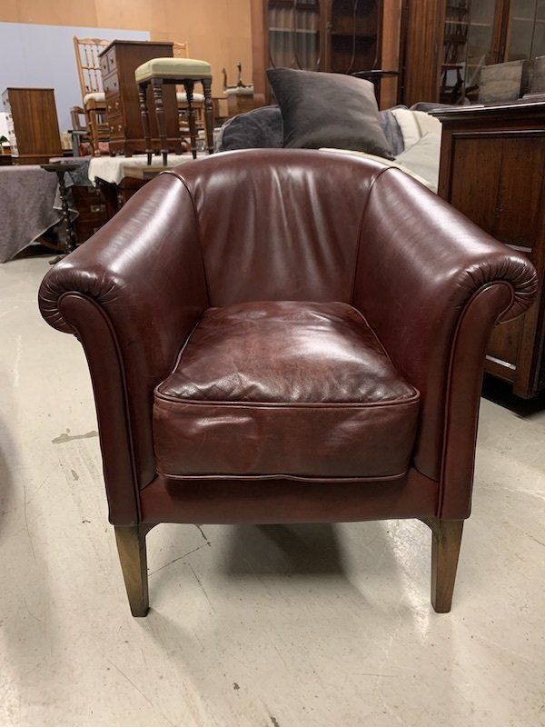 Super Quality Vintage Oxblood Hide Tub Chair