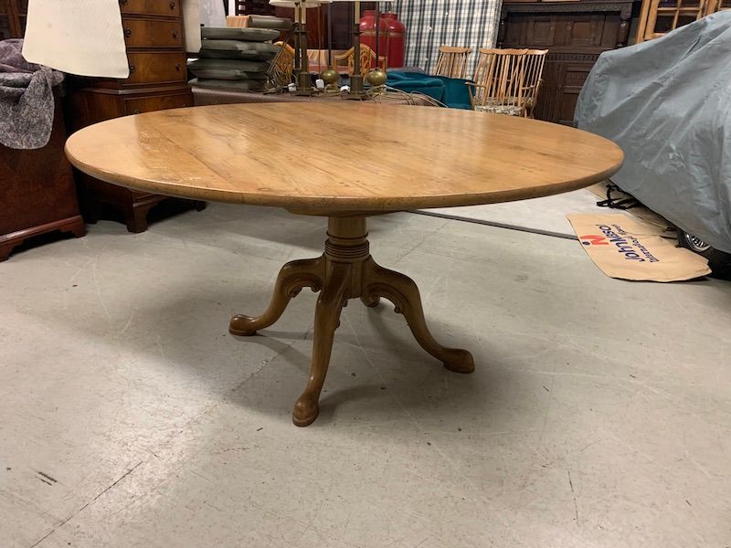 Solid Oak 5' Planked & Pegged Pedestal Table