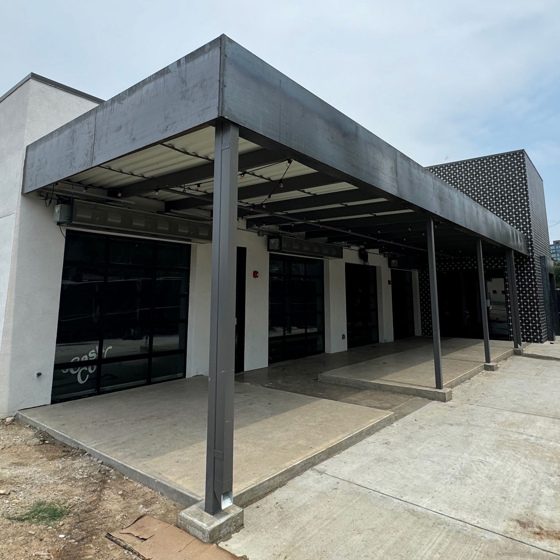 Photo of bar/restaurant metal fabricated patio cover