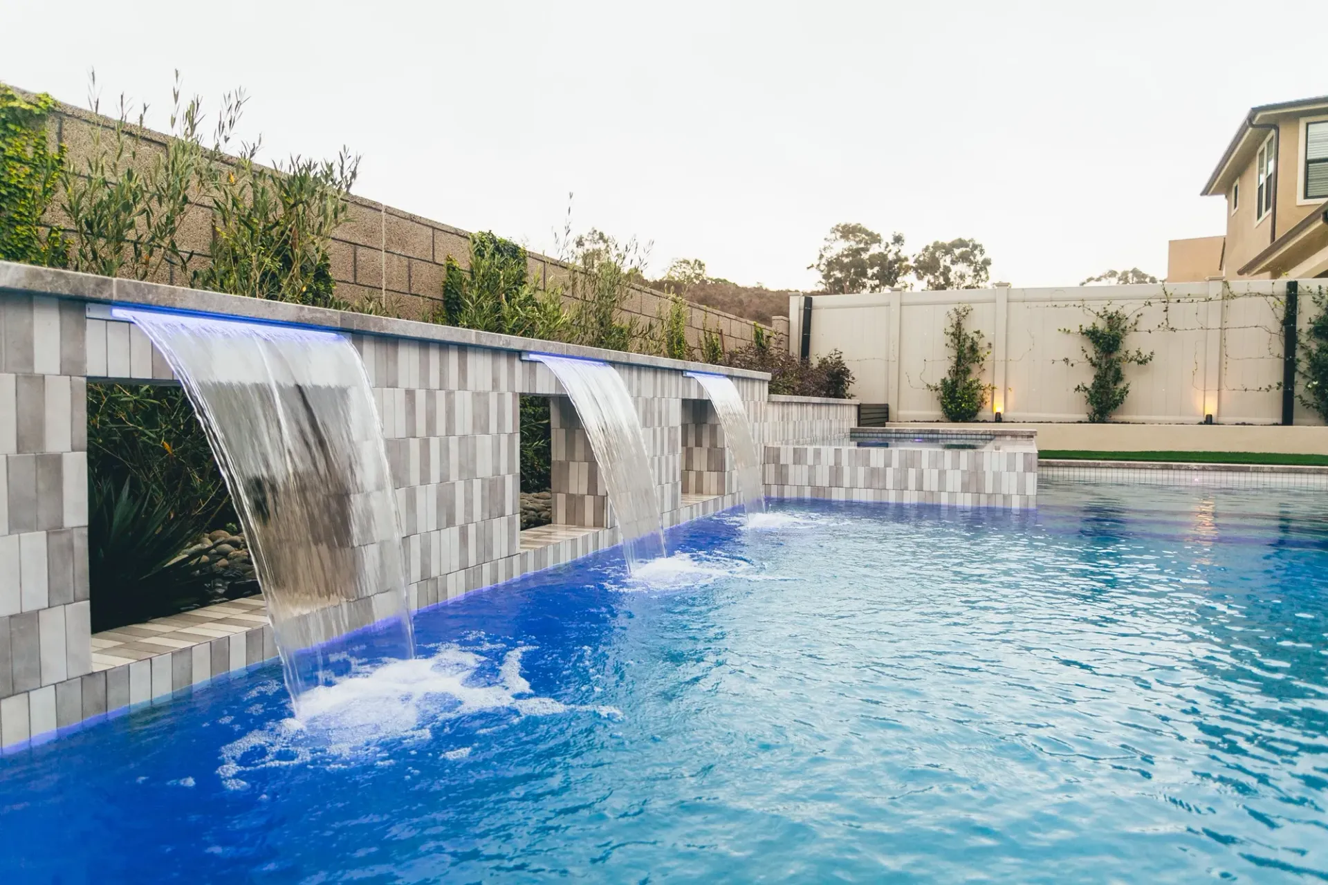 custom pool in Miramar, San Diego by Develoscapes.