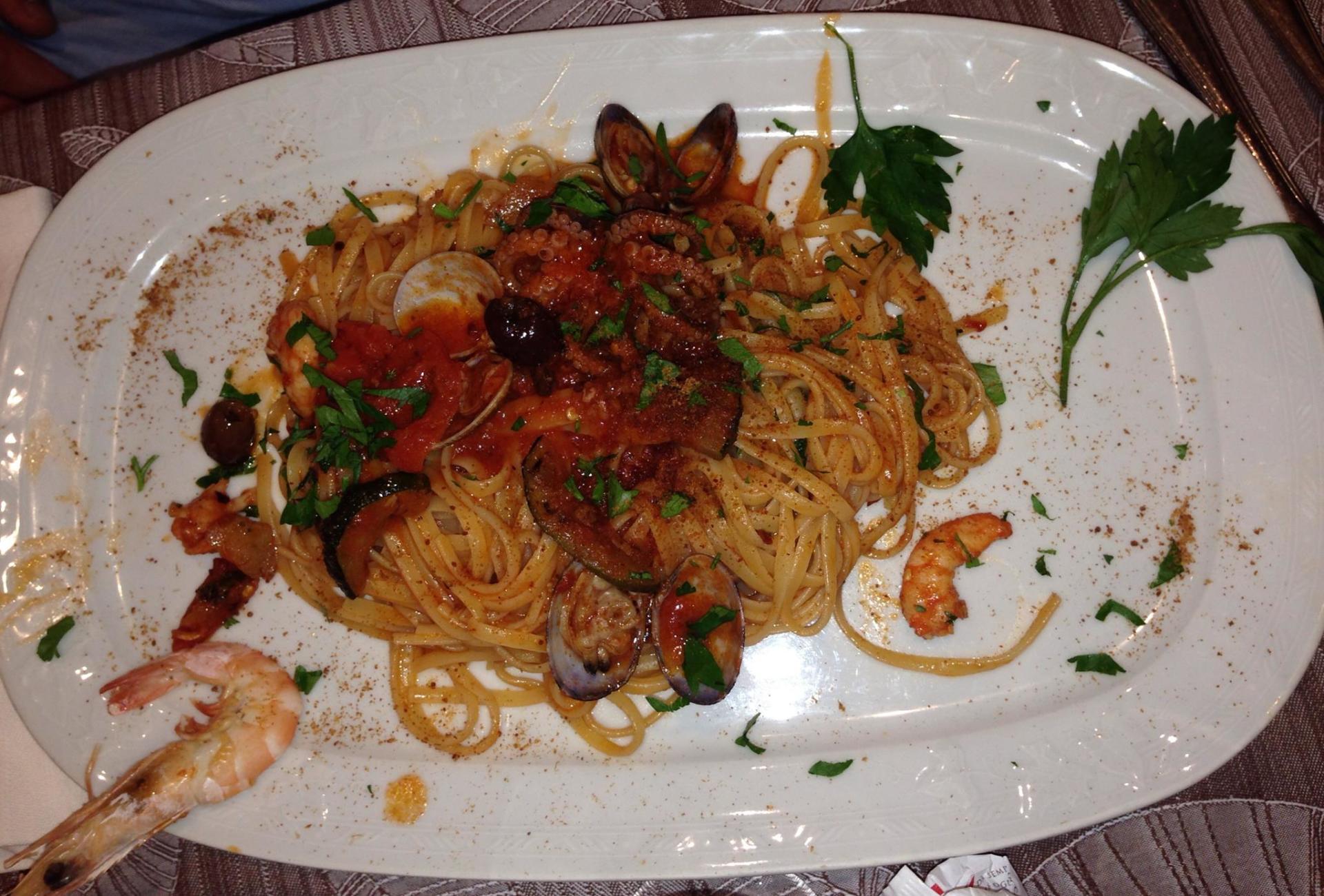 spaghetti ai gamberi e pomodoro