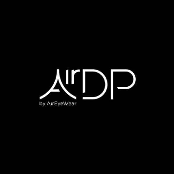Il logo per airdp di aireyewear è su sfondo nero.