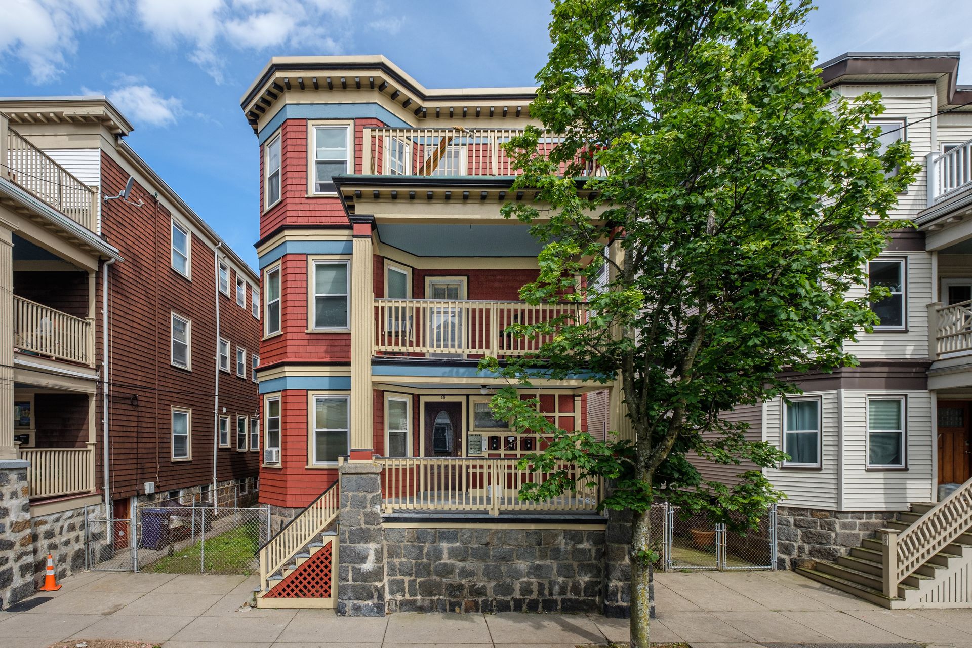 68 Bakersfield Street