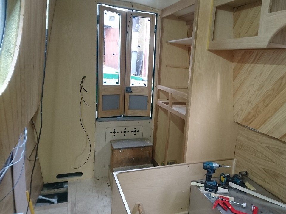 Inside mid fit out