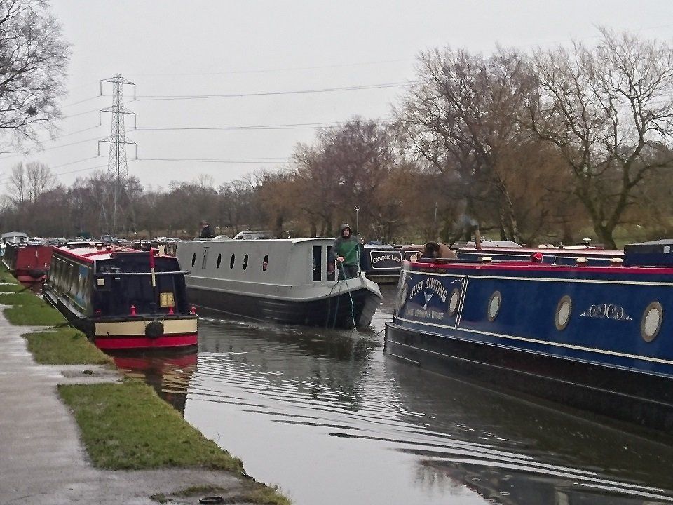 Aqua Duck arriving at the boat yard